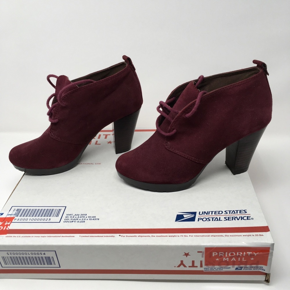 GIANIBERNINI RED SHOES